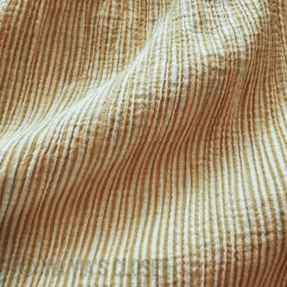 (SFERA) SZ 40 European Yellow/White Textured Pinstripe Mini Skirt EUC - Picture 9 of 10